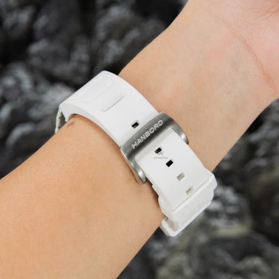 Đồng hồ HANBORO 989 dây silicone khi đeo trên tay – mang lại cảm giác thoải mái, trẻ trung và khỏe khoắn.